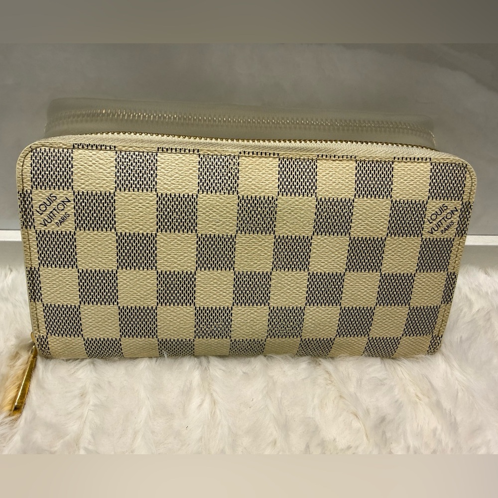 LOUIS VUITTON-CA2131 Damier Azur Zippy Wallet
